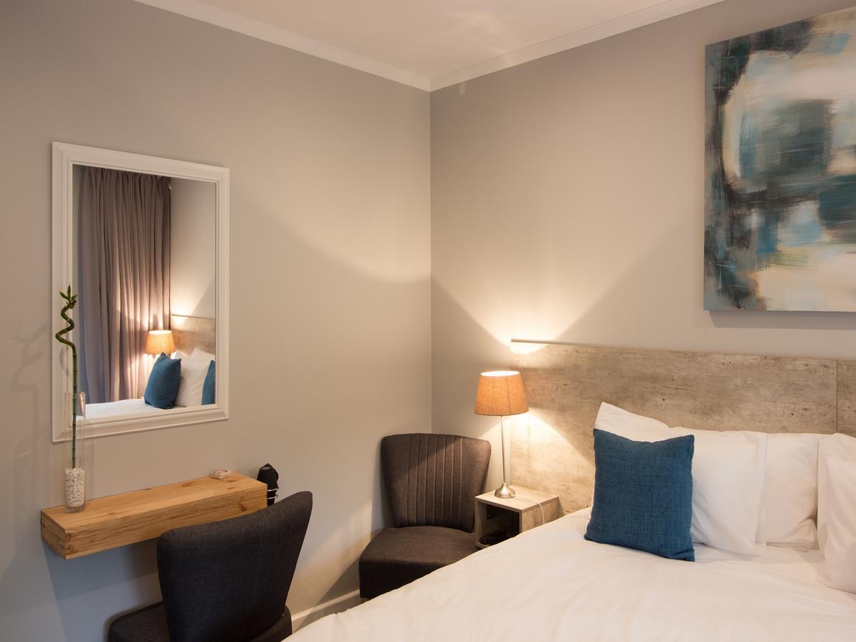 The Greens Guest House Книсна Екстер'єр фото