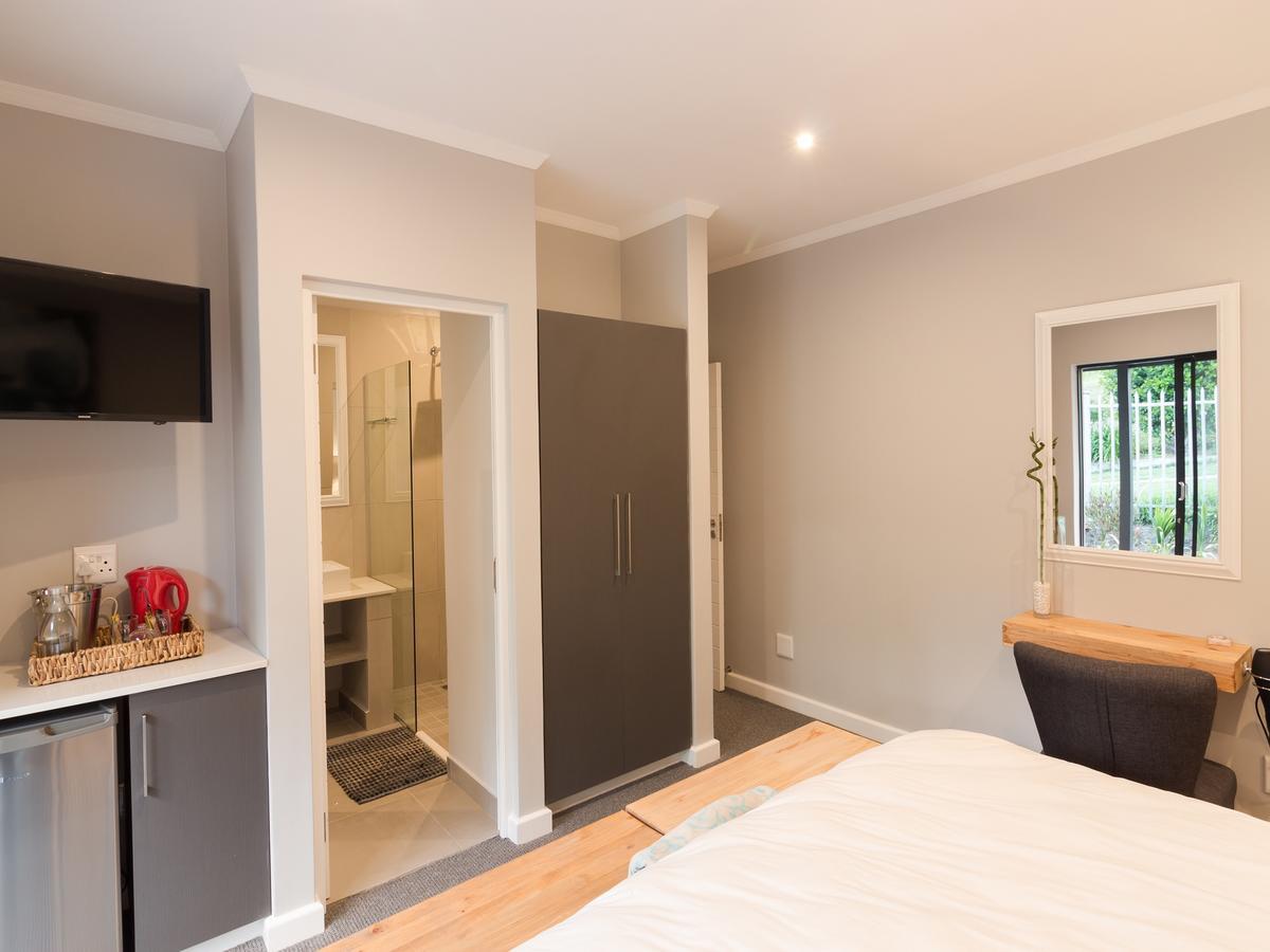The Greens Guest House Книсна Екстер'єр фото